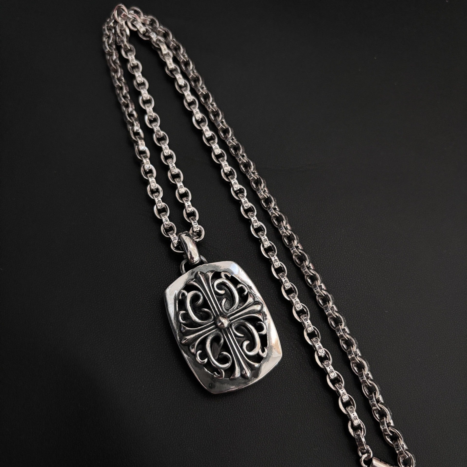 Chrome Hearts Crusader flower square pendant